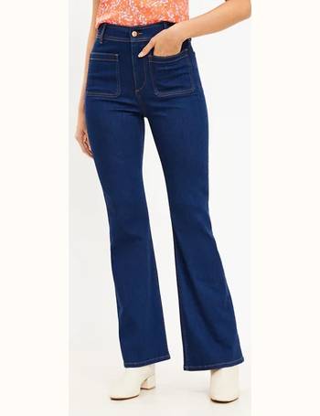 Welt Patch Pocket High Rise Slim Flare Jeans in Luxe Medium Wash