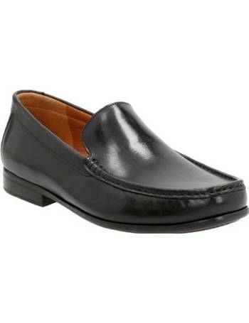 clarks claude plain black