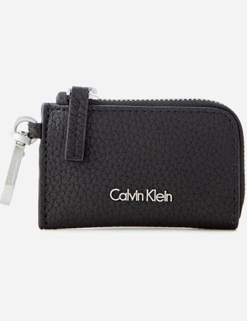 Shop Women's Calvin Klein Wallets up to 75% Off | DealDoodle