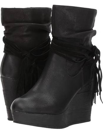 Shop Women s Sbicca Shoes up to 85 Off DealDoodle