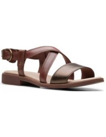 clarks flip flops macy's
