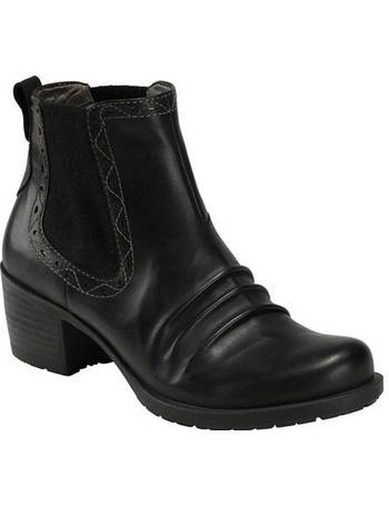 earth doral boots