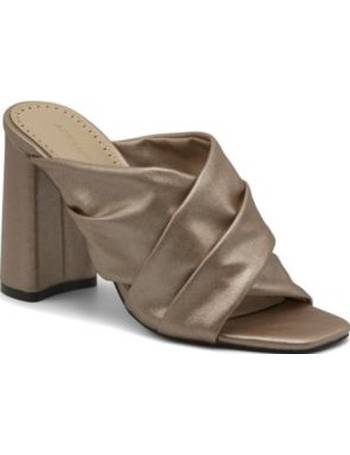 Shop Macy's Adrienne Vittadini Women's Sandals up to 55% Off