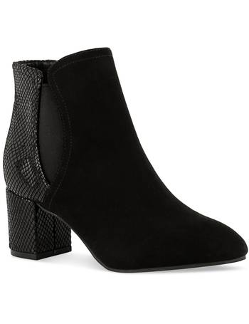 Shop Karen Scott Women's Shoes up to 90% Off