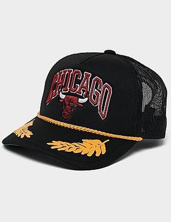 Mitchell & Ness Chicago Bulls HWC Gold Leaf NBA Trucker Cap