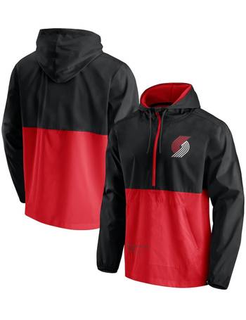 Shop Fanatics Men's Windbreakers up to 25% Off