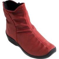 Women's Boots from Arcopedico