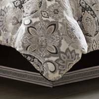 Ashley HomeStore Queen Comforter Sets