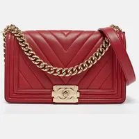 Shop Premium Outlets Chanel Women's Leather Bags